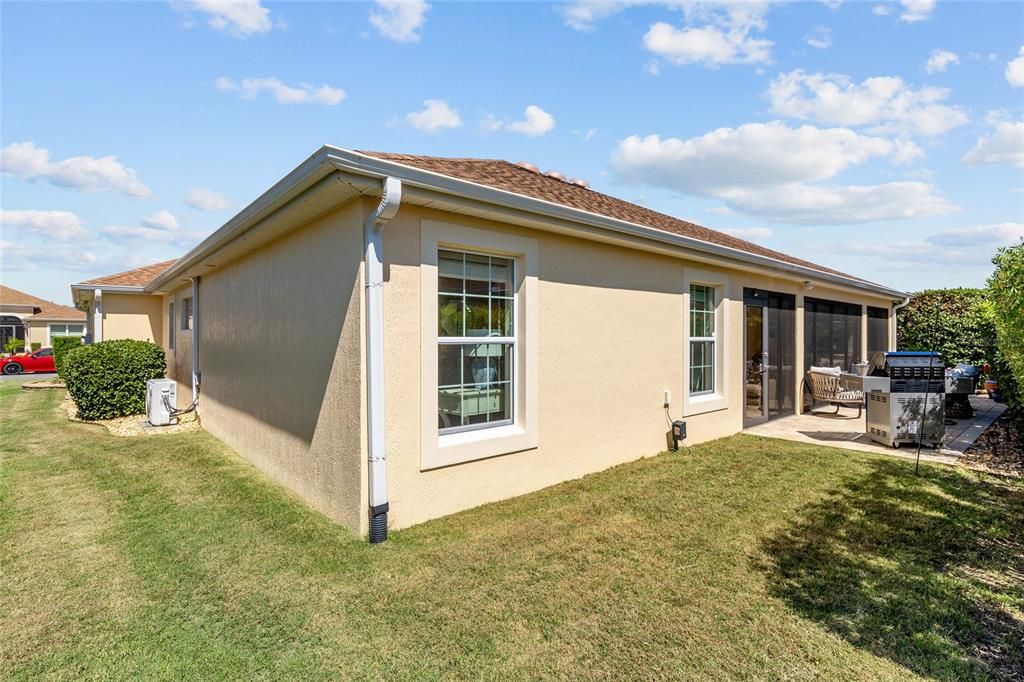 На продажу: $574,900 (3 спален, 2 ванн, 1988 Квадратных фут)