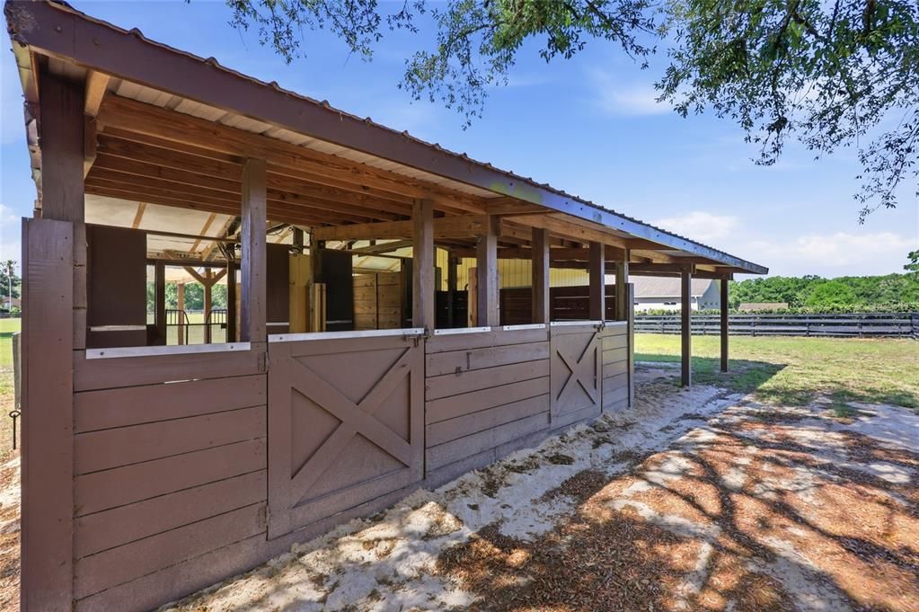 For Sale: $799,000 (4 beds, 2 baths, 3611 Square Feet)