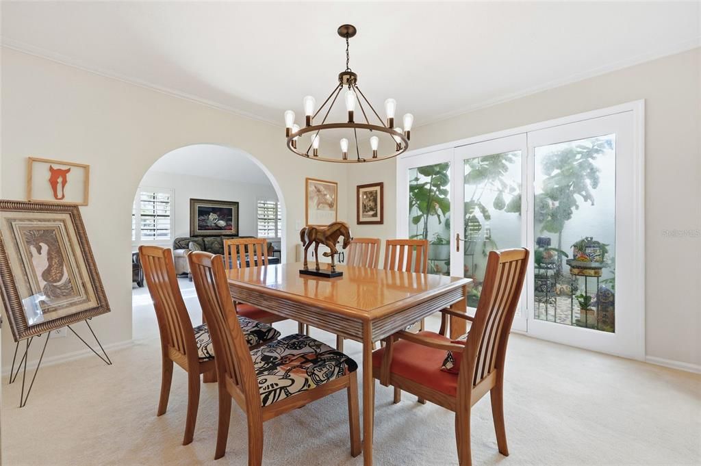For Sale: $799,000 (4 beds, 2 baths, 3611 Square Feet)