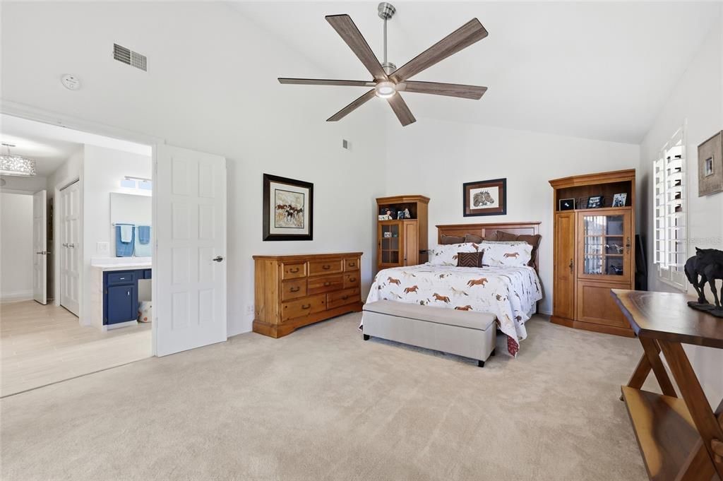 For Sale: $799,000 (4 beds, 2 baths, 3611 Square Feet)