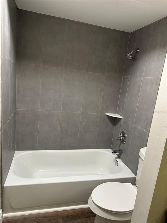 For Sale: $110,000 (1 beds, 1 baths, 760 Square Feet)