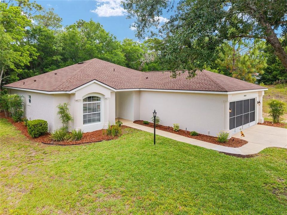 For Sale: $335,000 (3 beds, 2 baths, 1847 Square Feet)