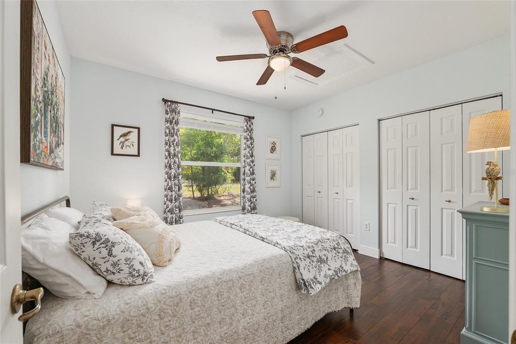 For Sale: $335,000 (3 beds, 2 baths, 1847 Square Feet)