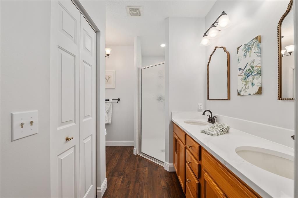 For Sale: $335,000 (3 beds, 2 baths, 1847 Square Feet)