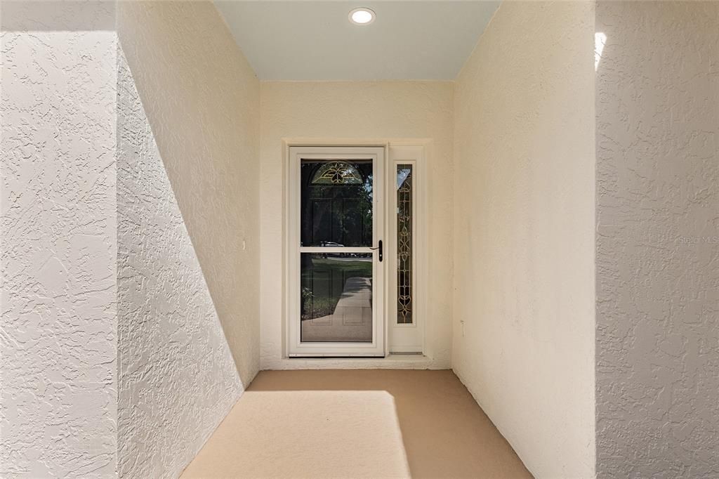 For Sale: $335,000 (3 beds, 2 baths, 1847 Square Feet)