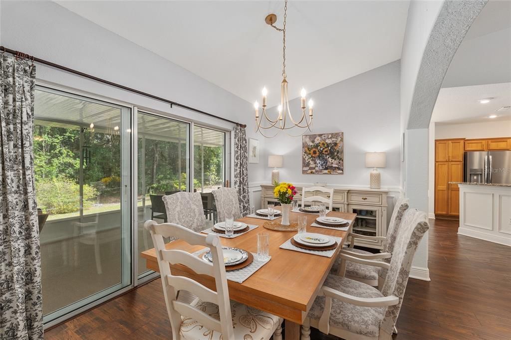 For Sale: $335,000 (3 beds, 2 baths, 1847 Square Feet)