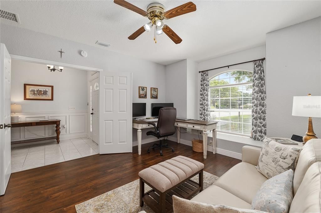For Sale: $335,000 (3 beds, 2 baths, 1847 Square Feet)