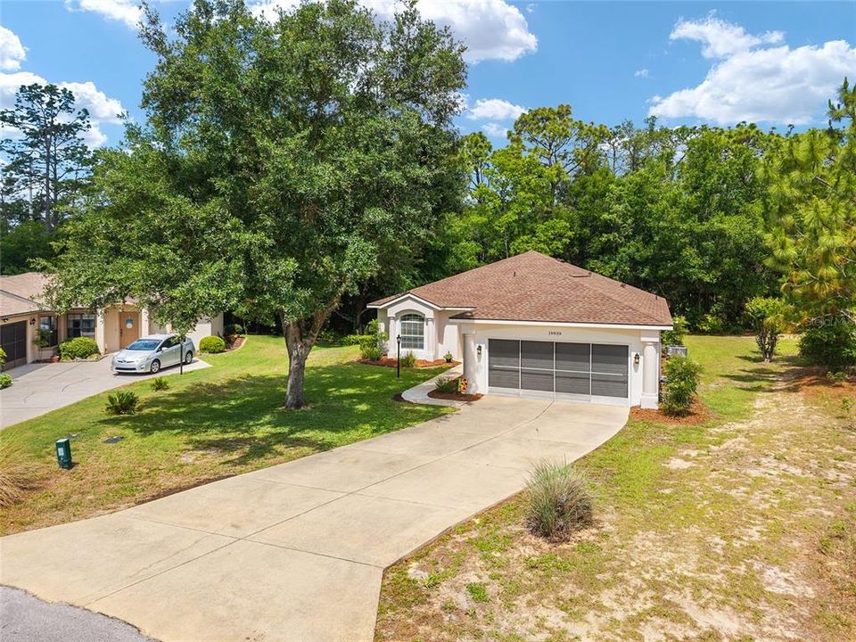 For Sale: $335,000 (3 beds, 2 baths, 1847 Square Feet)