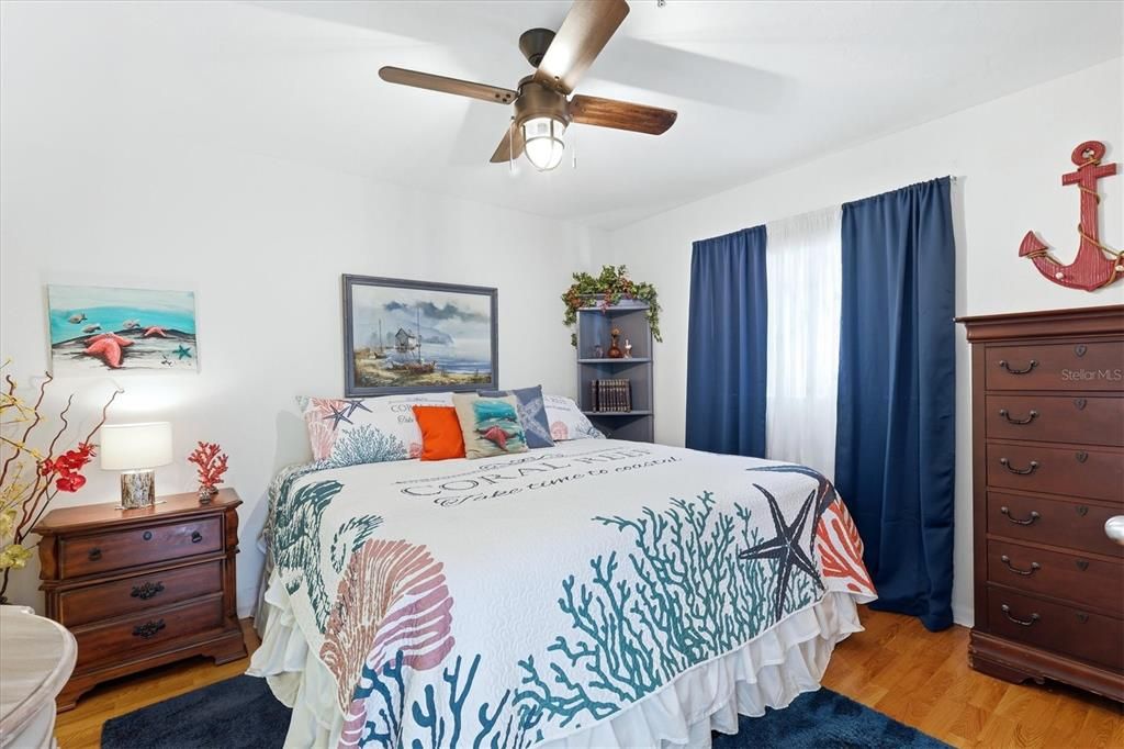 Activo con contrato: $269,000 (2 camas, 2 baños, 1093 Pies cuadrados)