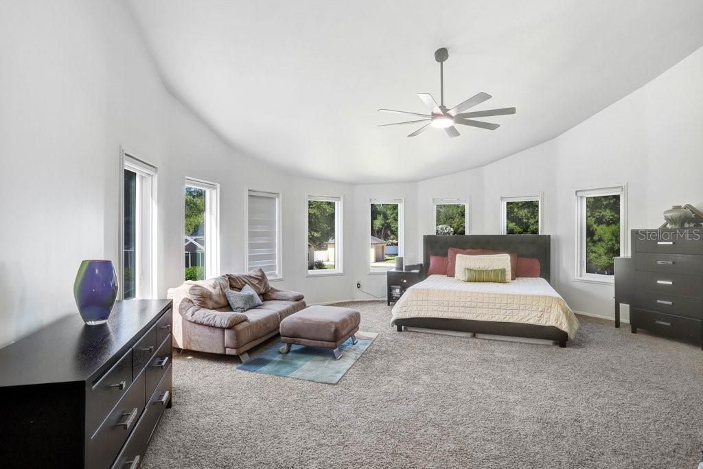 Active With Contract: $999,900 (5 beds, 3 baths, 3345 Square Feet)