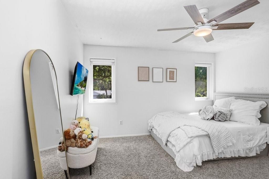 Active With Contract: $999,900 (5 beds, 3 baths, 3345 Square Feet)