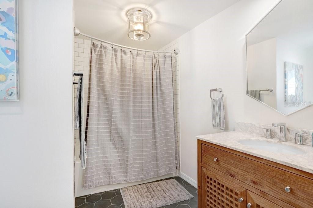Active With Contract: $999,900 (5 beds, 3 baths, 3345 Square Feet)