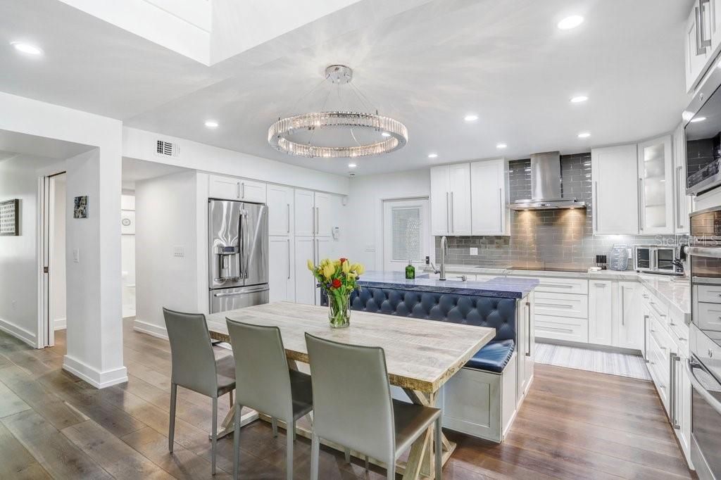 Active With Contract: $999,900 (5 beds, 3 baths, 3345 Square Feet)