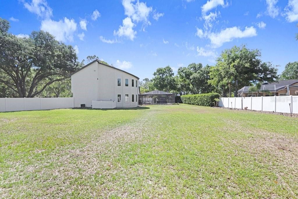 Active With Contract: $999,900 (5 beds, 3 baths, 3345 Square Feet)