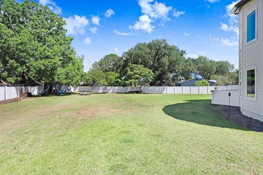 Active With Contract: $999,900 (5 beds, 3 baths, 3345 Square Feet)