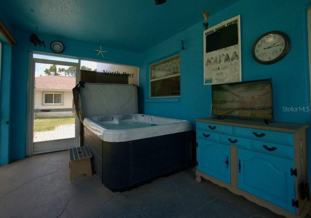 Activo con contrato: $279,900 (3 camas, 2 baños, 1318 Pies cuadrados)