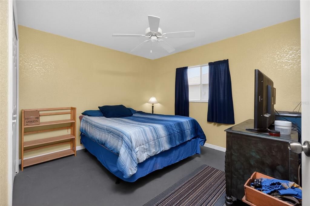 Activo con contrato: $279,900 (3 camas, 2 baños, 1318 Pies cuadrados)
