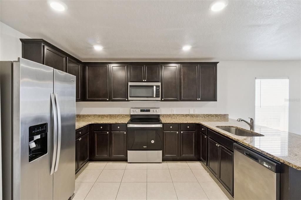 For Sale: $299,900 (3 beds, 2 baths, 1869 Square Feet)