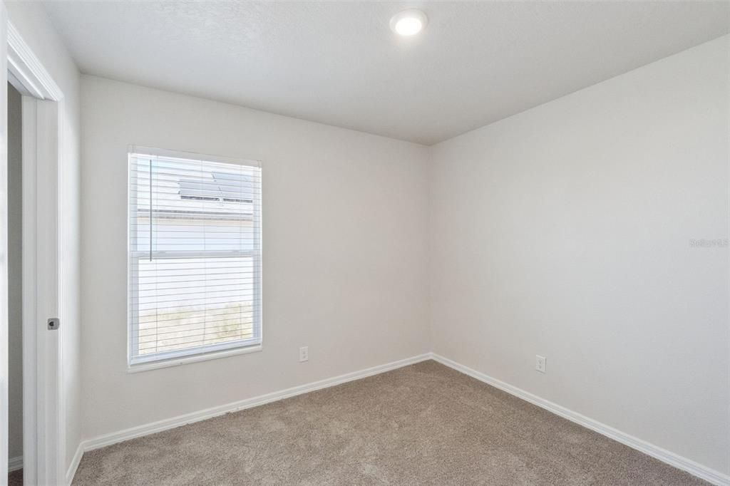 For Sale: $299,900 (3 beds, 2 baths, 1869 Square Feet)