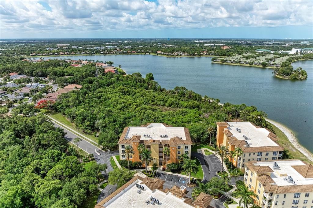 Activo con contrato: $639,000 (3 camas, 3 baños, 2134 Pies cuadrados)