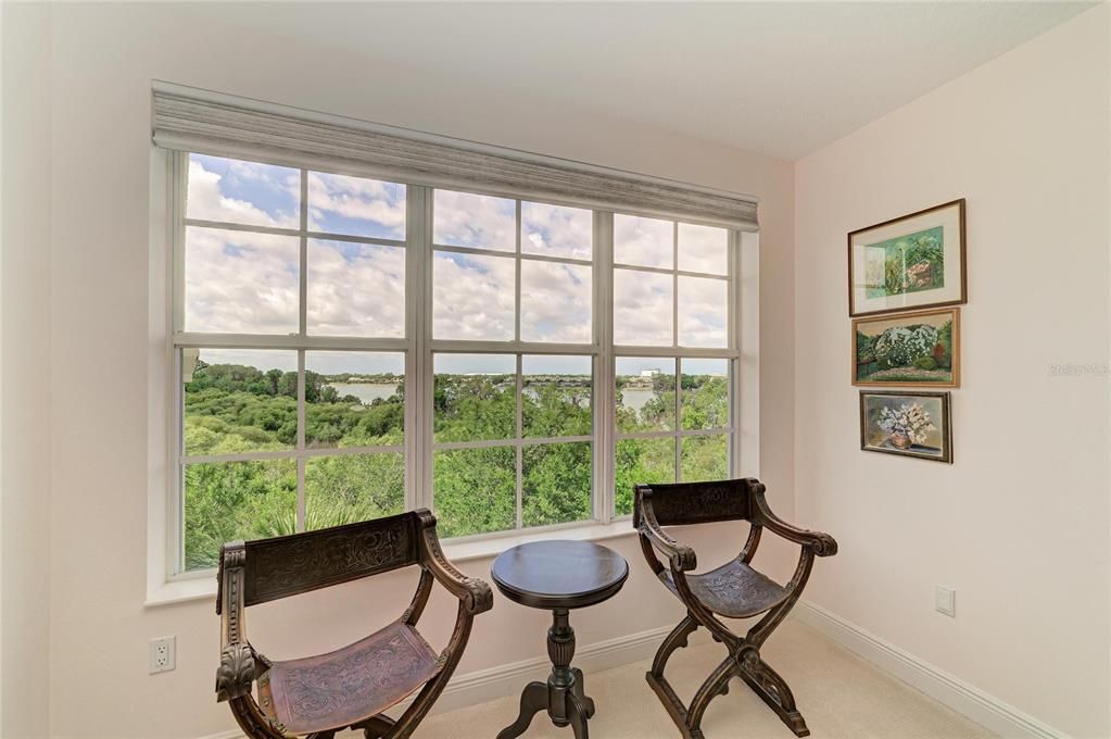 Activo con contrato: $639,000 (3 camas, 3 baños, 2134 Pies cuadrados)