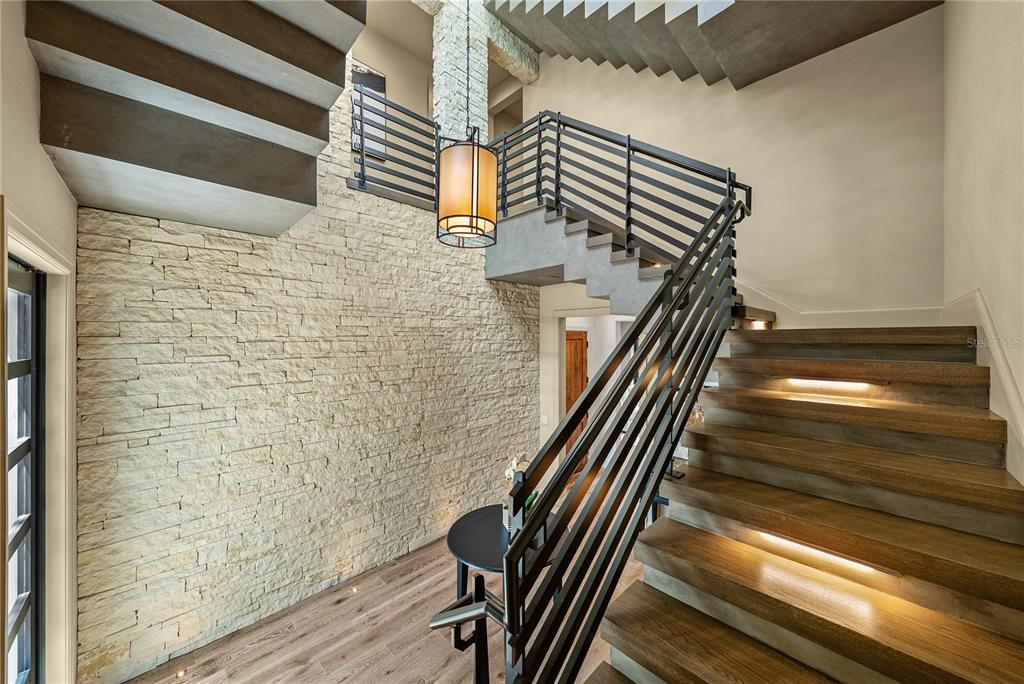 En Venta: $3,299,000 (3 camas, 3 baños, 3808 Pies cuadrados)