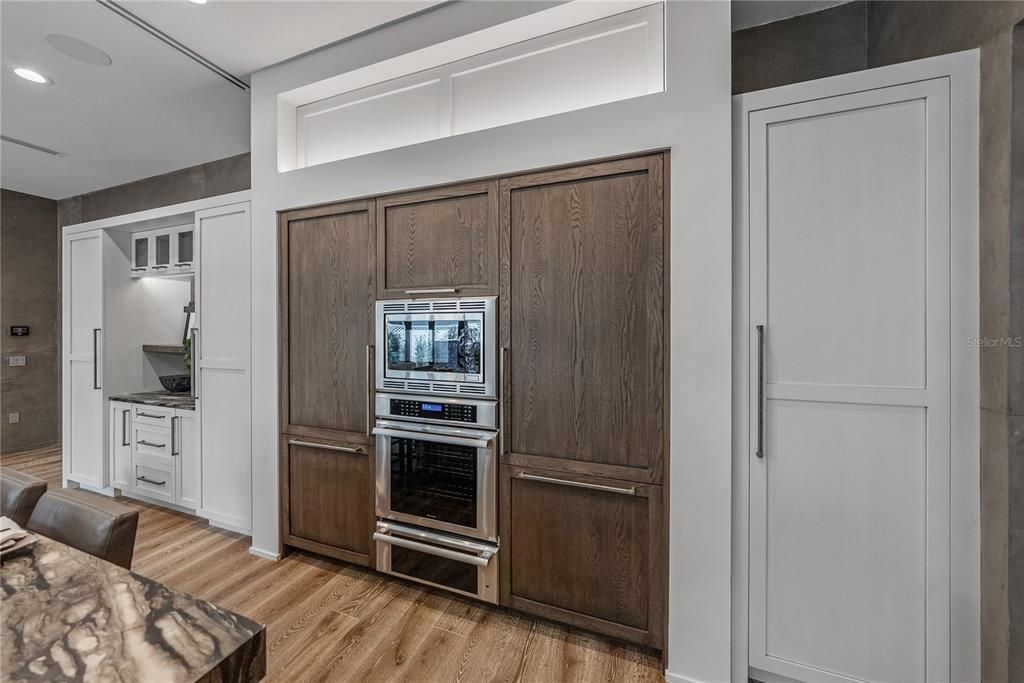 En Venta: $3,299,000 (3 camas, 3 baños, 3808 Pies cuadrados)