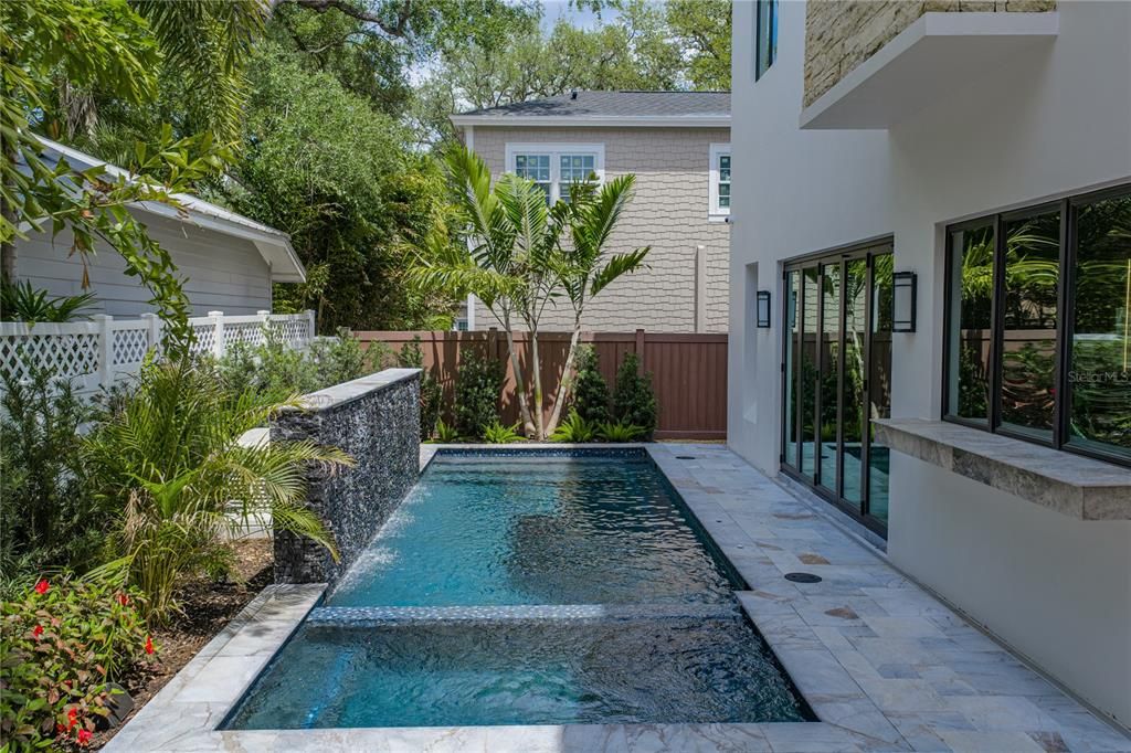 En Venta: $3,299,000 (3 camas, 3 baños, 3808 Pies cuadrados)