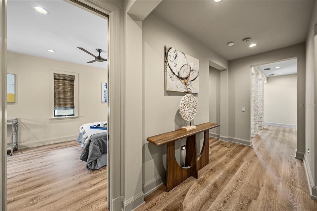 En Venta: $3,299,000 (3 camas, 3 baños, 3808 Pies cuadrados)