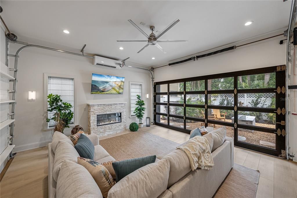 En Venta: $3,299,000 (3 camas, 3 baños, 3808 Pies cuadrados)