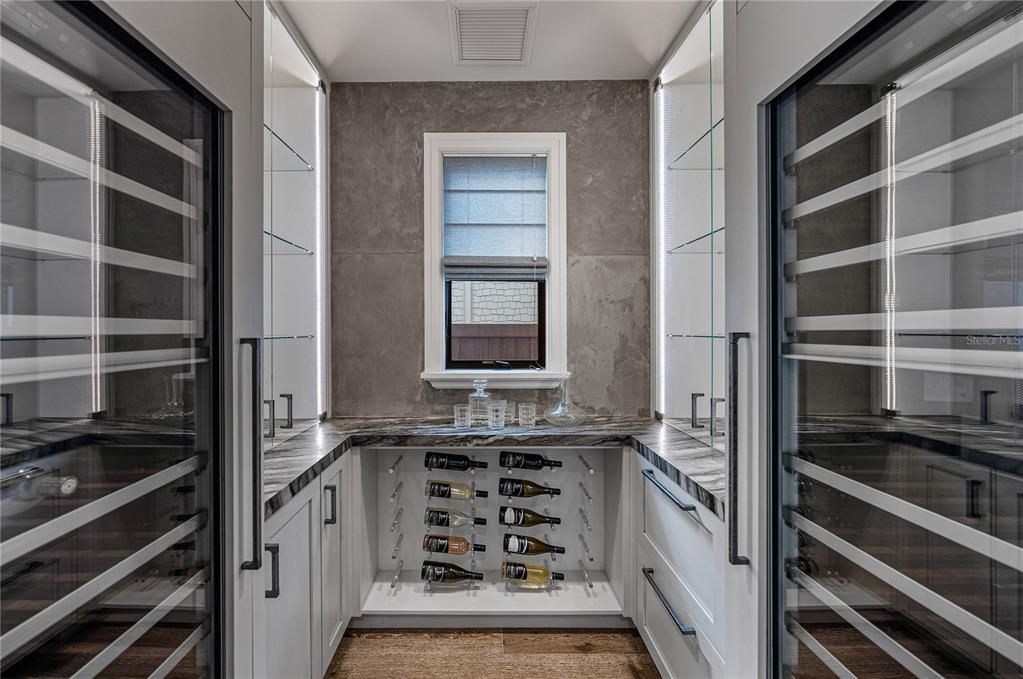 En Venta: $3,299,000 (3 camas, 3 baños, 3808 Pies cuadrados)
