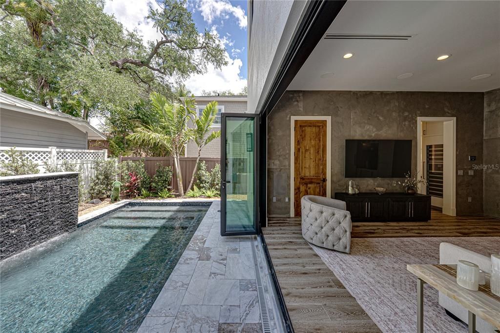 En Venta: $3,299,000 (3 camas, 3 baños, 3808 Pies cuadrados)