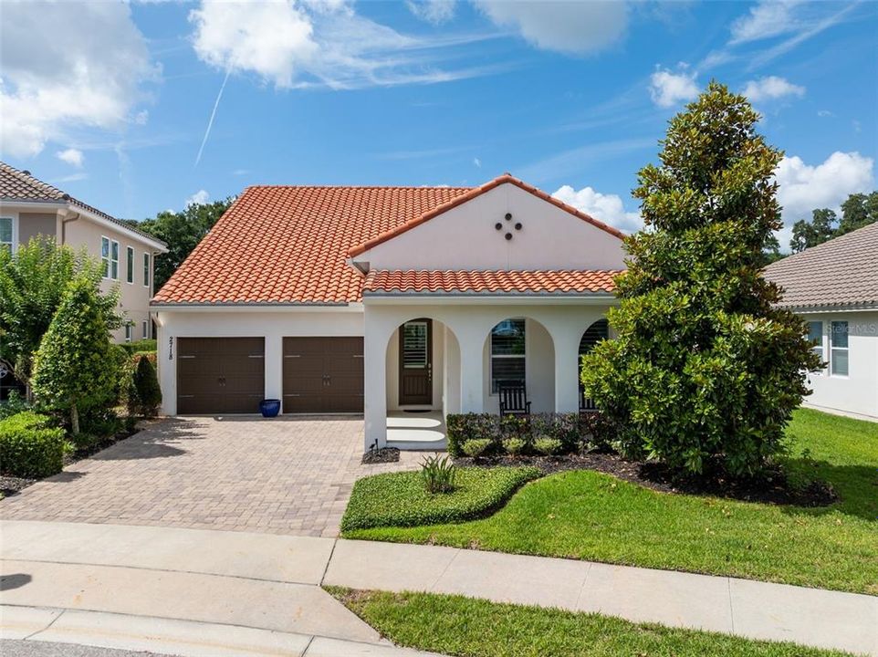 En Venta: $595,000 (3 camas, 3 baños, 2540 Pies cuadrados)