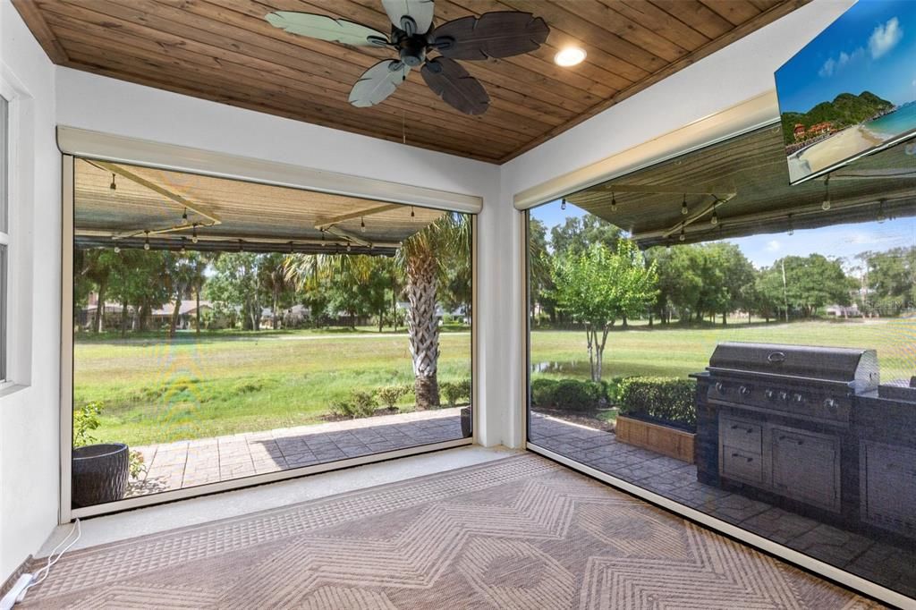 En Venta: $595,000 (3 camas, 3 baños, 2540 Pies cuadrados)