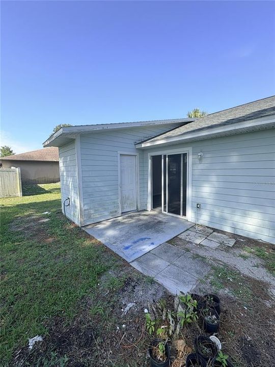 For Rent: $2,000 (3 beds, 2 baths, 1363 Square Feet)