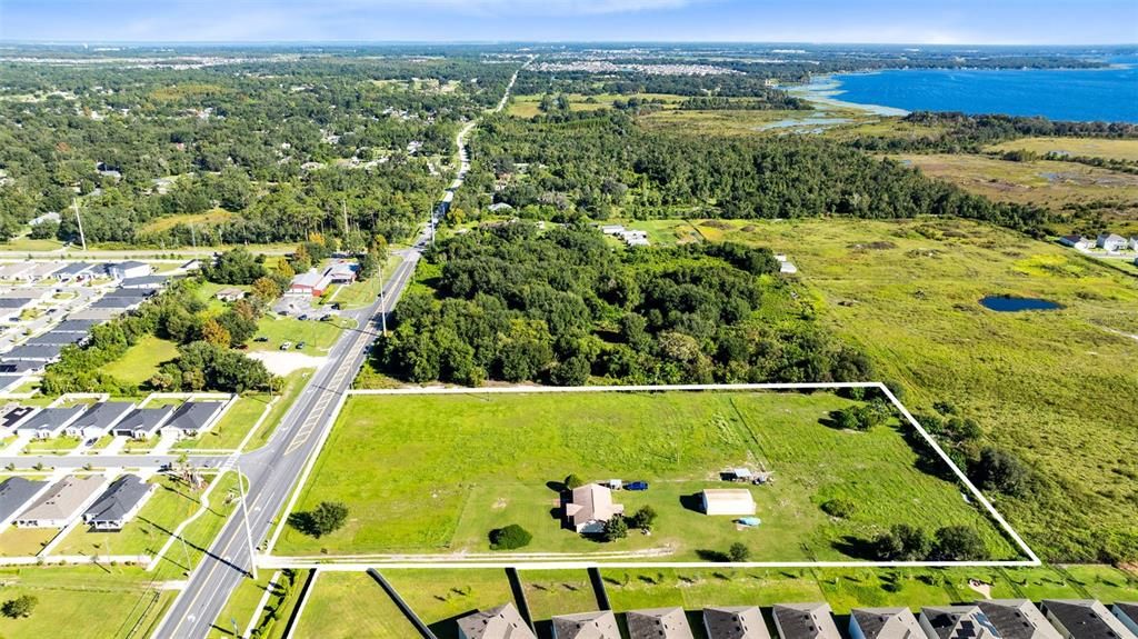 На продажу: $1,080,000 (5.00 acres)