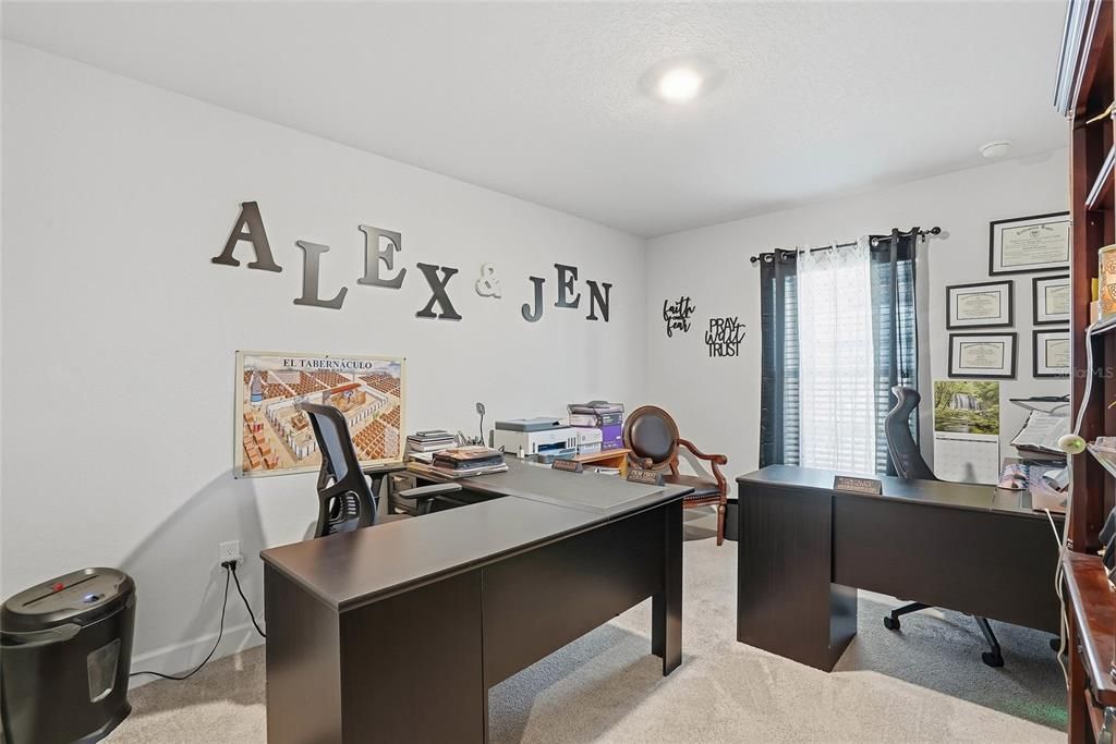 En Venta: $560,000 (4 camas, 2 baños, 2248 Pies cuadrados)