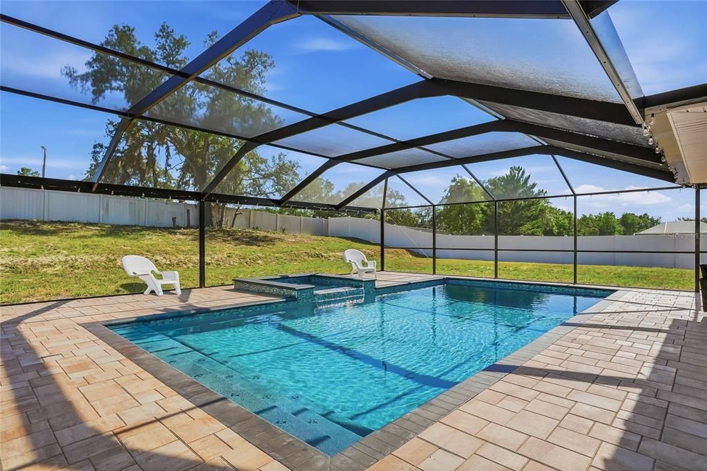 En Venta: $560,000 (4 camas, 2 baños, 2248 Pies cuadrados)