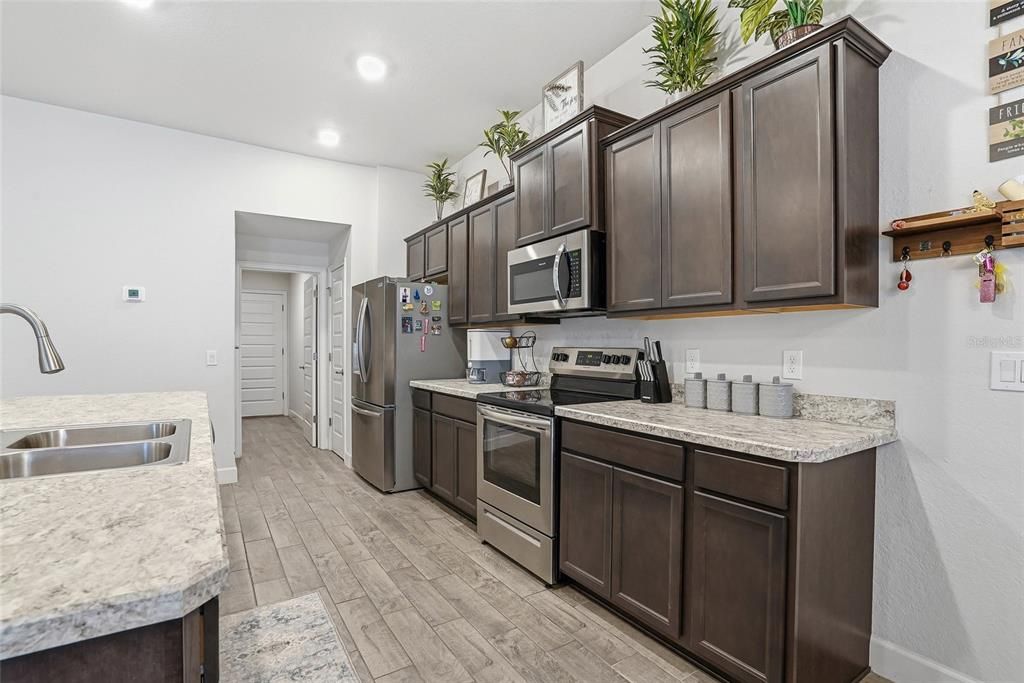 En Venta: $560,000 (4 camas, 2 baños, 2248 Pies cuadrados)