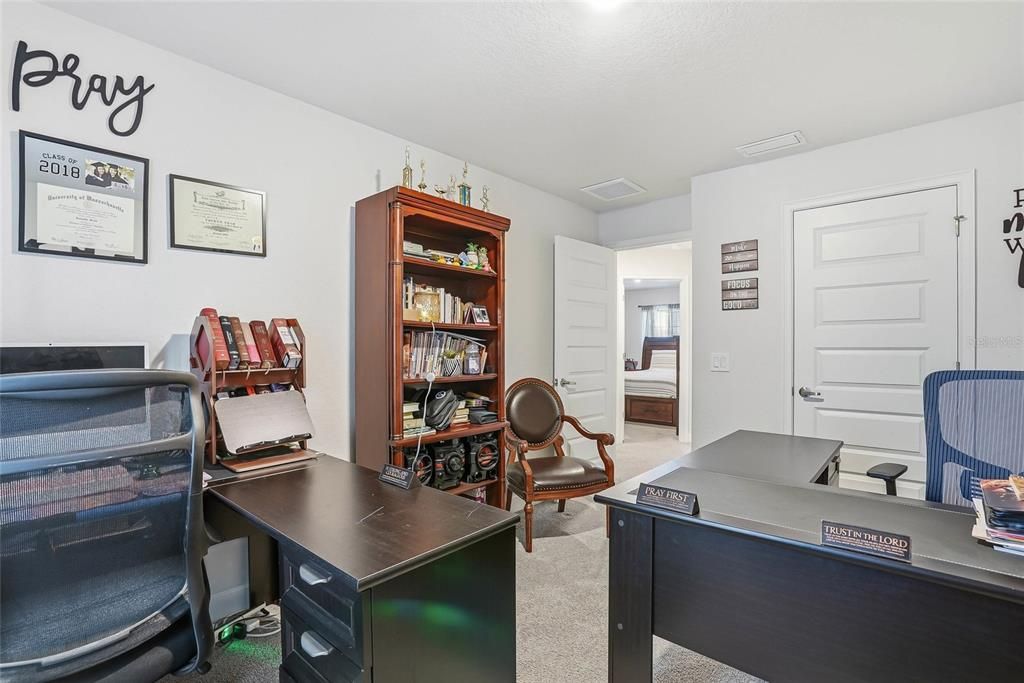 En Venta: $560,000 (4 camas, 2 baños, 2248 Pies cuadrados)