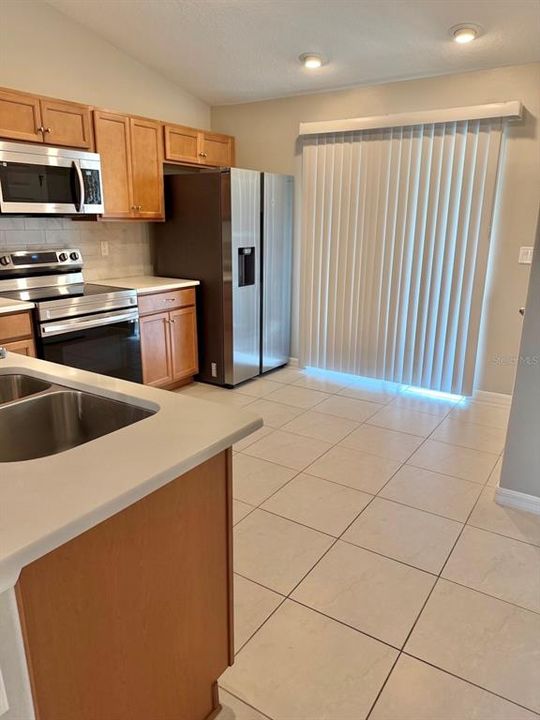 For Sale: $625,000 (8 beds, 0 baths, 3063 Square Feet)