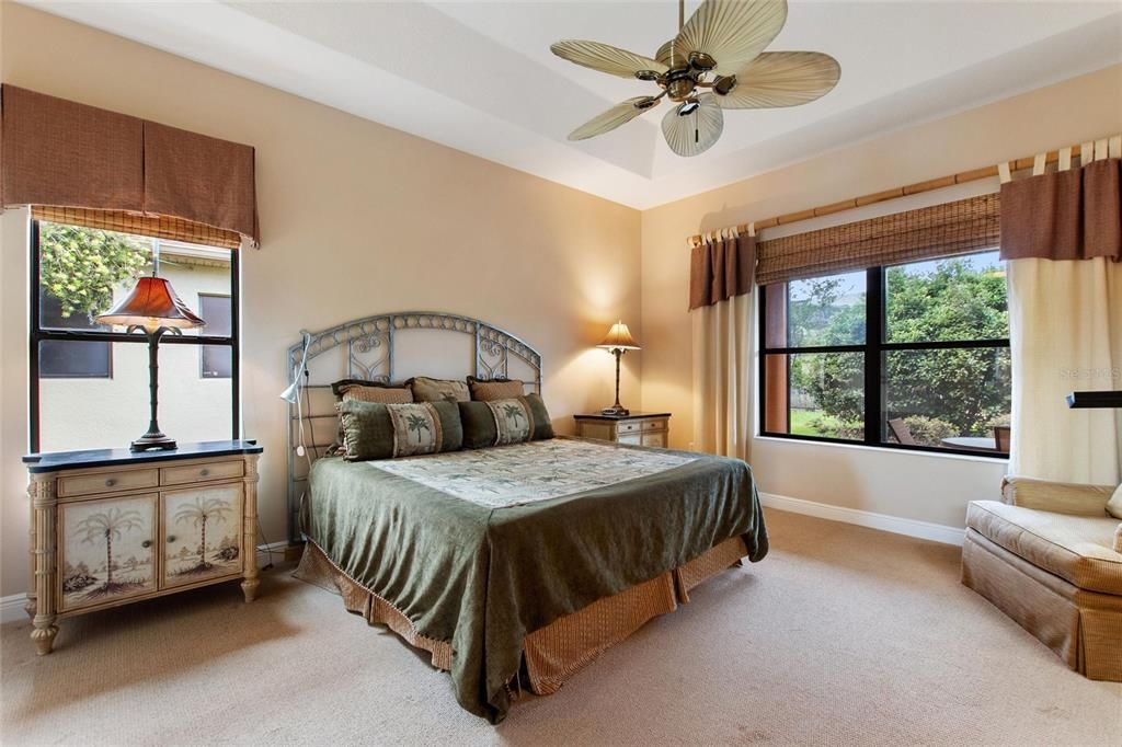 Activo con contrato: $398,500 (2 camas, 2 baños, 2343 Pies cuadrados)