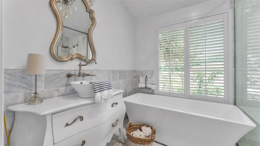For Sale: $760,000 (4 beds, 2 baths, 3502 Square Feet)