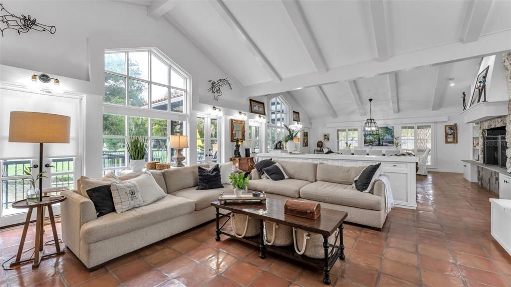 For Sale: $760,000 (4 beds, 2 baths, 3502 Square Feet)