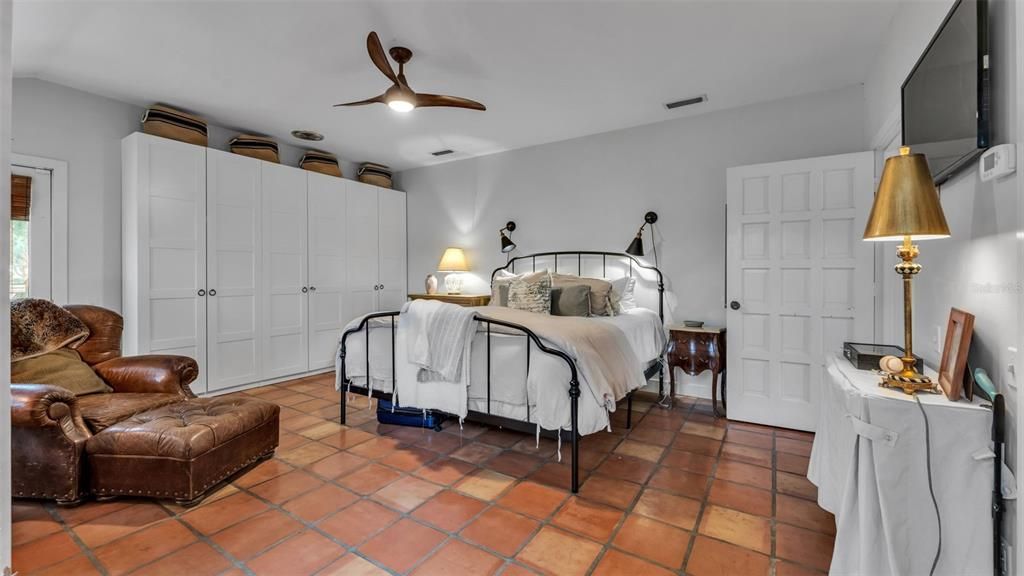 For Sale: $760,000 (4 beds, 2 baths, 3502 Square Feet)