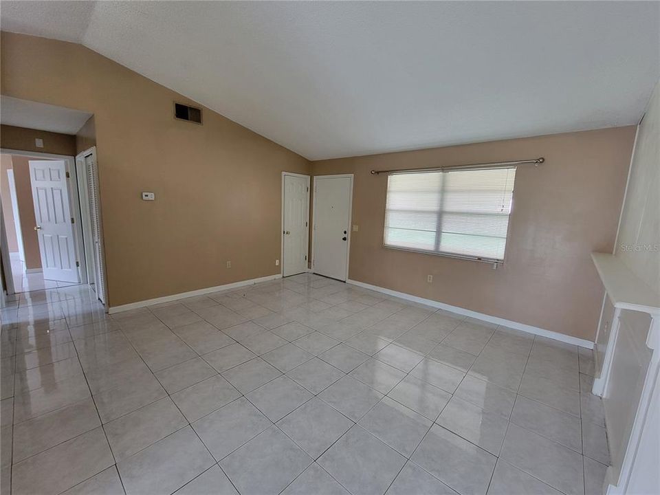 En Venta: $450,000 (4 camas, 0 baños, 1813 Pies cuadrados)
