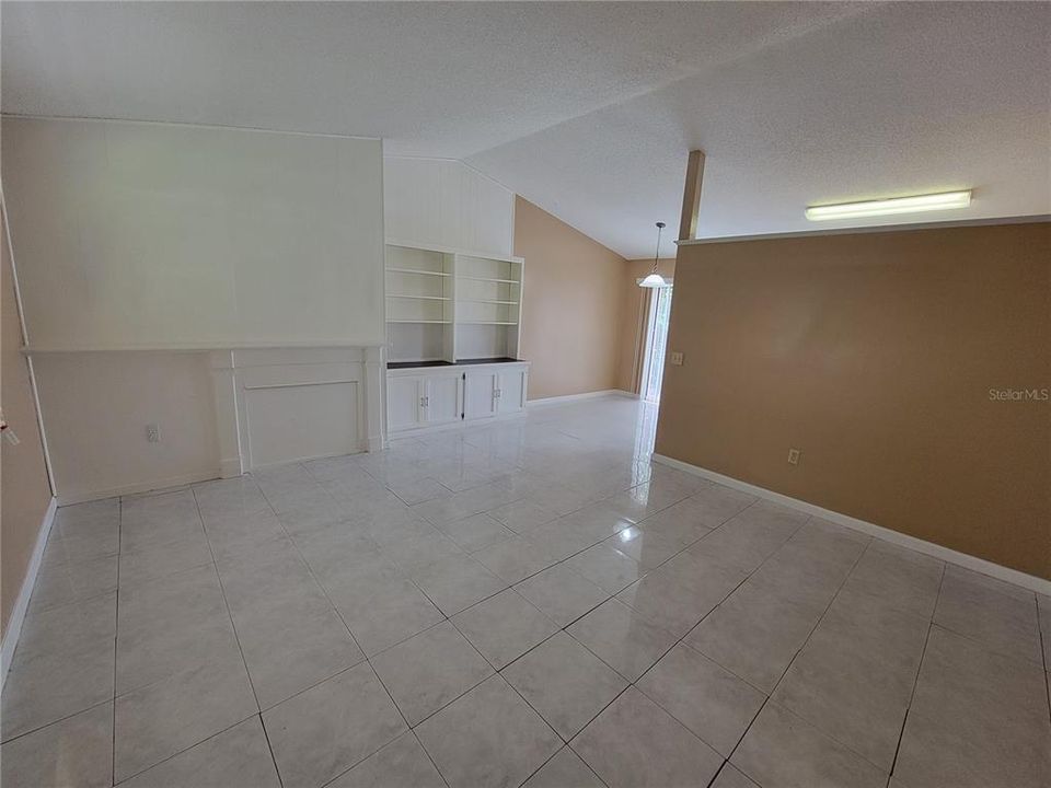 En Venta: $450,000 (4 camas, 0 baños, 1813 Pies cuadrados)