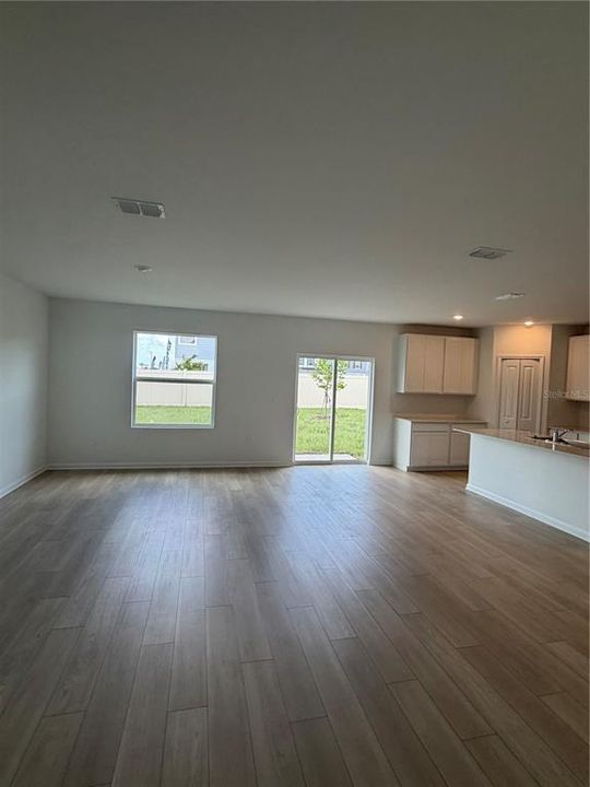 В аренду: $2,350 (5 спален, 2 ванн, 2280 Квадратных фут)