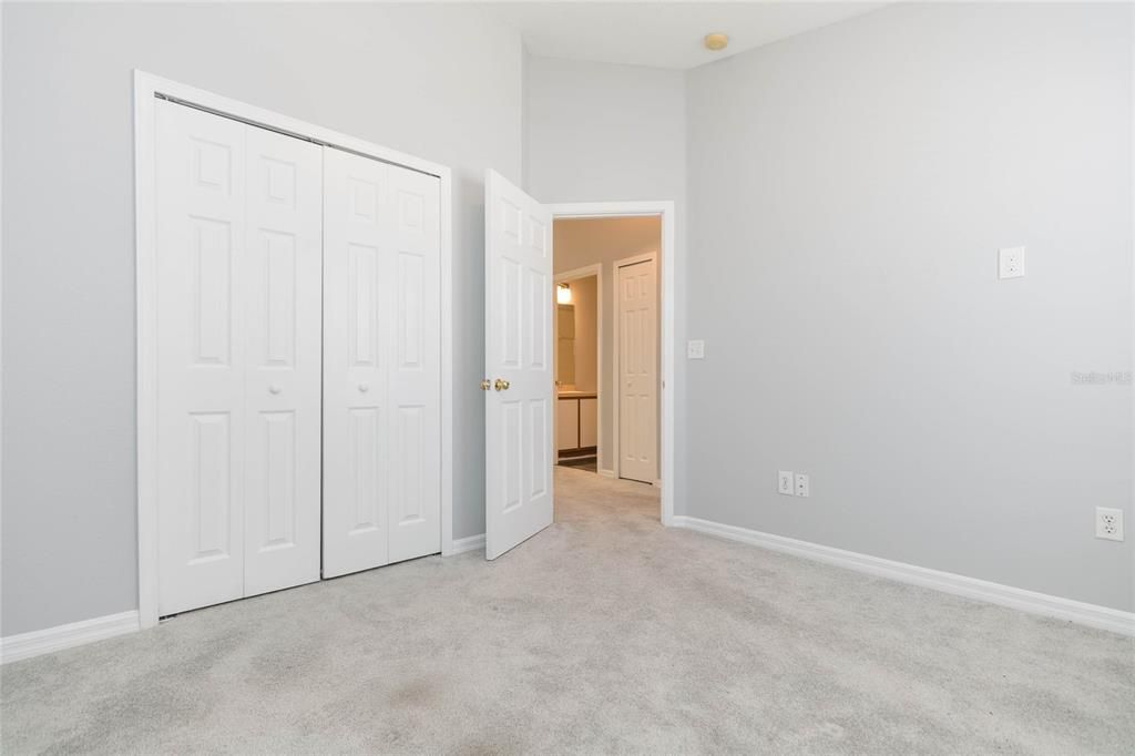 Active With Contract: $219,900 (3 beds, 2 baths, 1387 Square Feet)