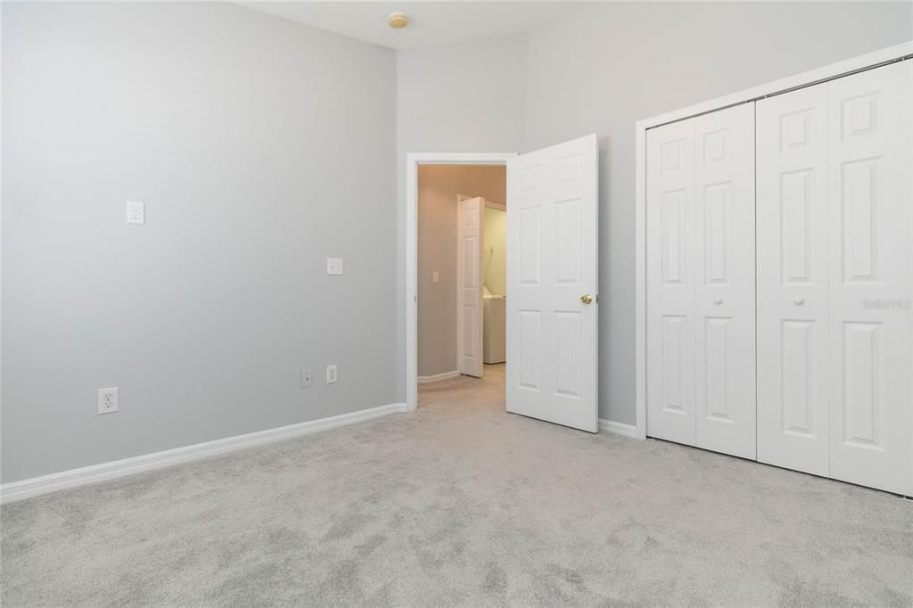 Active With Contract: $219,900 (3 beds, 2 baths, 1387 Square Feet)